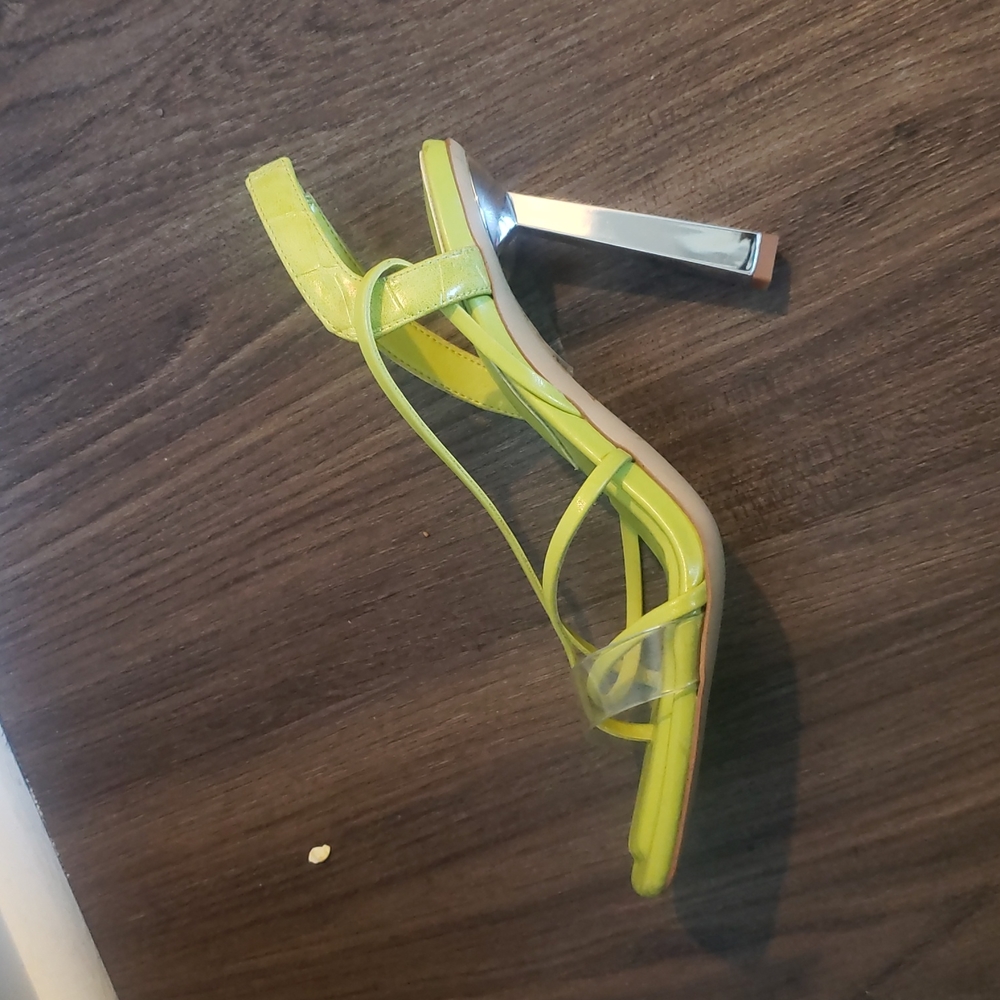 Lime green Aldo heels - Picture 4 of 4